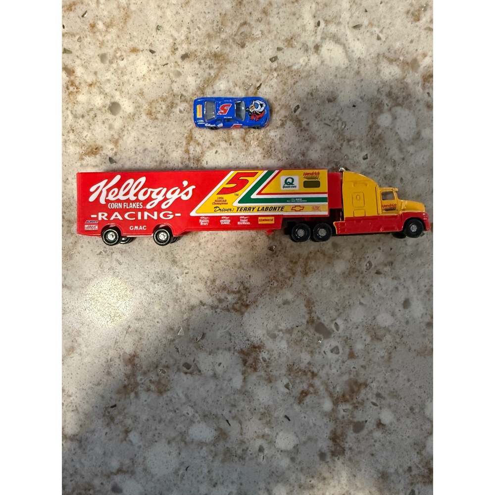 NASCAR Terry Labonte 5 Kelloggs Corn Flakes Racing Semi Truck Hauler and Car Set